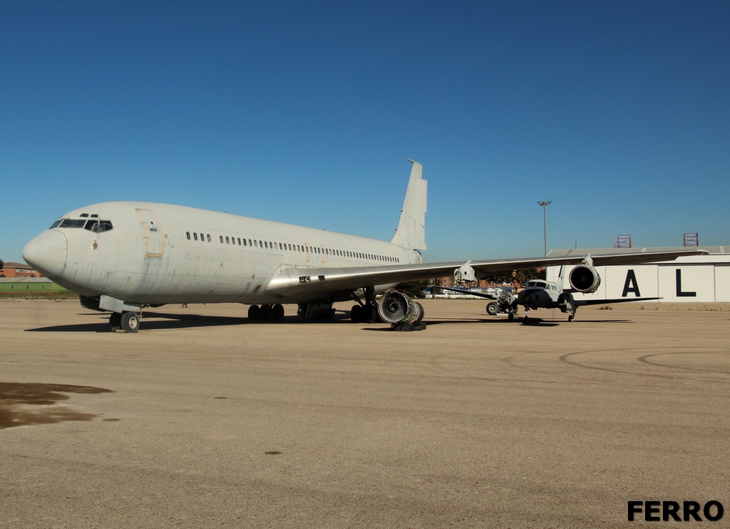 Boeing 707
