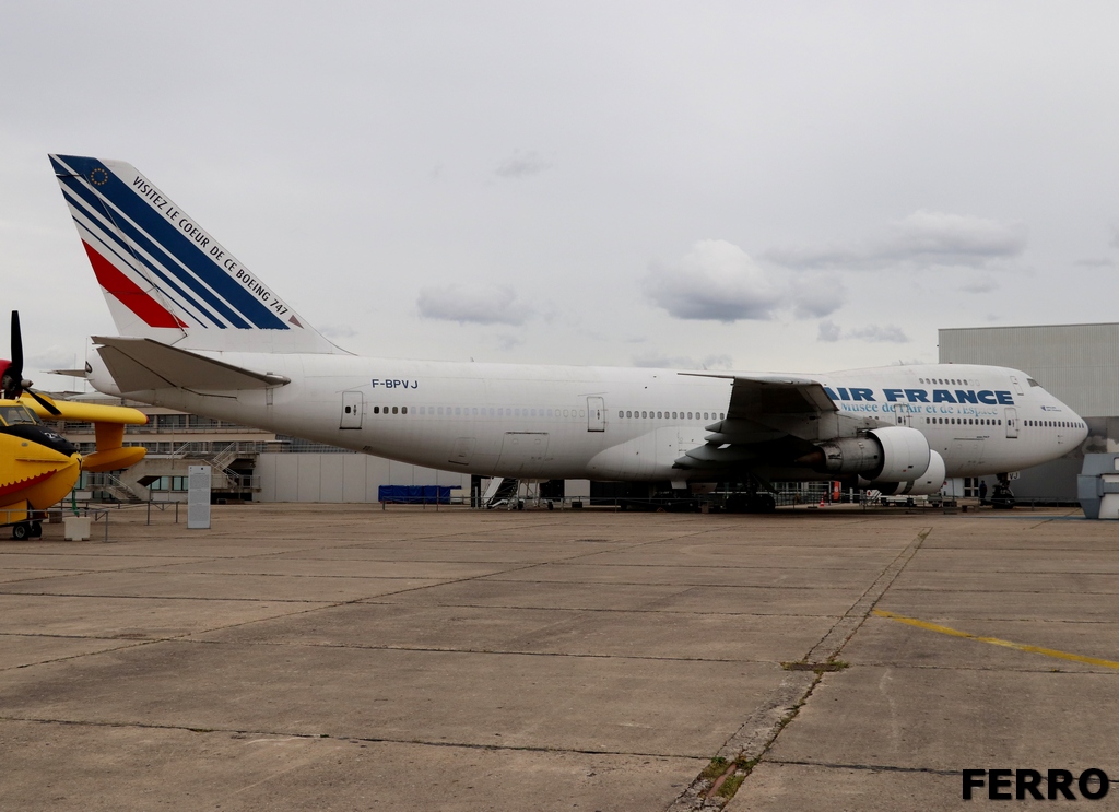 B747-100